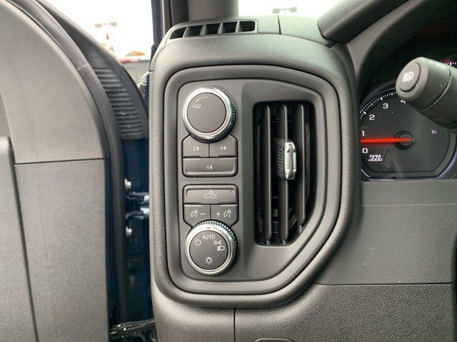 new 2025 GMC Sierra 2500 car, priced at $44,260