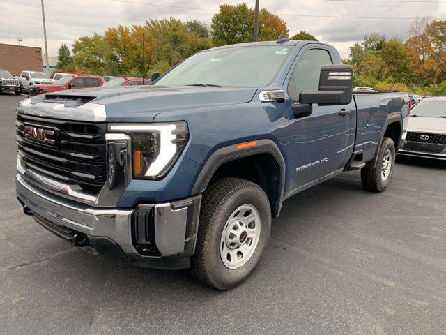 new 2025 GMC Sierra 2500 car, priced at $44,260