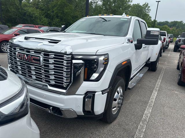 new 2025 GMC Sierra 3500 car, priced at $88,565
