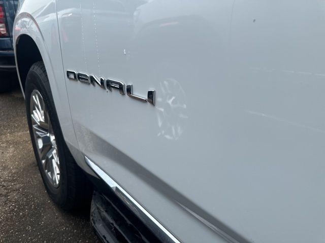 new 2025 GMC Yukon car, priced at $81,695