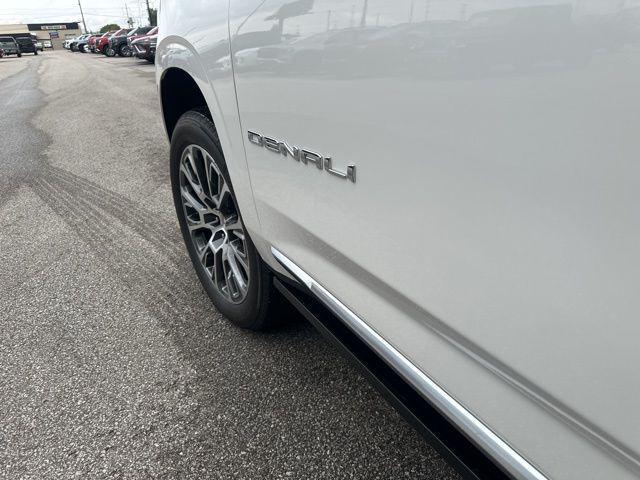 new 2025 GMC Yukon car, priced at $93,470