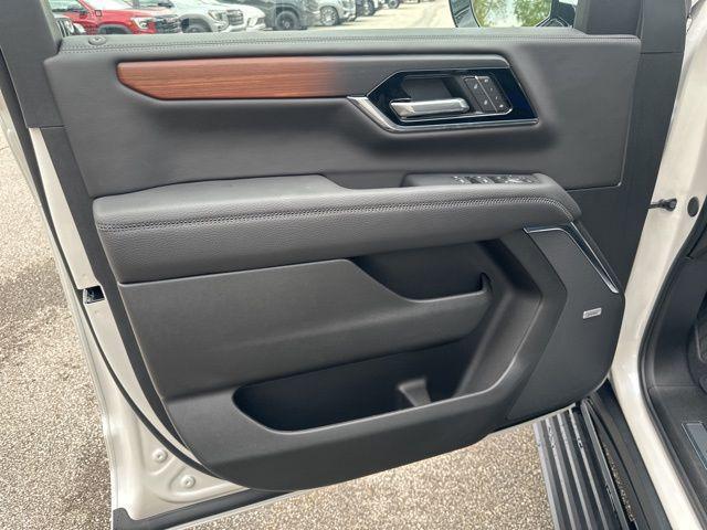 new 2025 GMC Yukon car, priced at $93,470