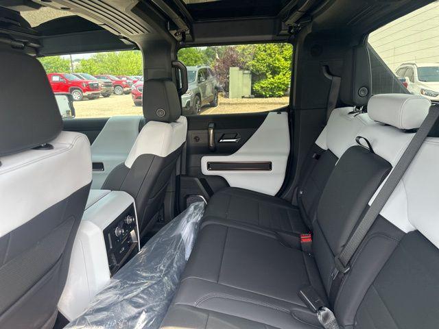 new 2025 GMC HUMMER EV Pickup car, priced at $101,715