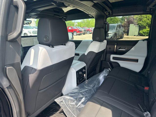 new 2025 GMC HUMMER EV Pickup car, priced at $101,715