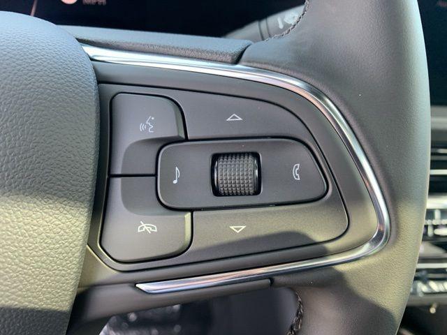 new 2025 Buick Envista car, priced at $31,485