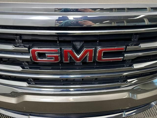 used 2022 GMC Acadia car, priced at $24,900