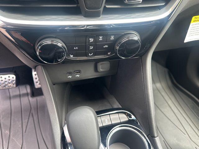 new 2025 Buick Encore GX car, priced at $29,925