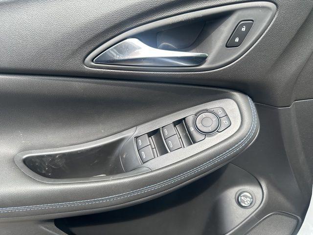 new 2025 Buick Encore GX car, priced at $29,925