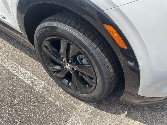 new 2025 Buick Encore GX car, priced at $29,925