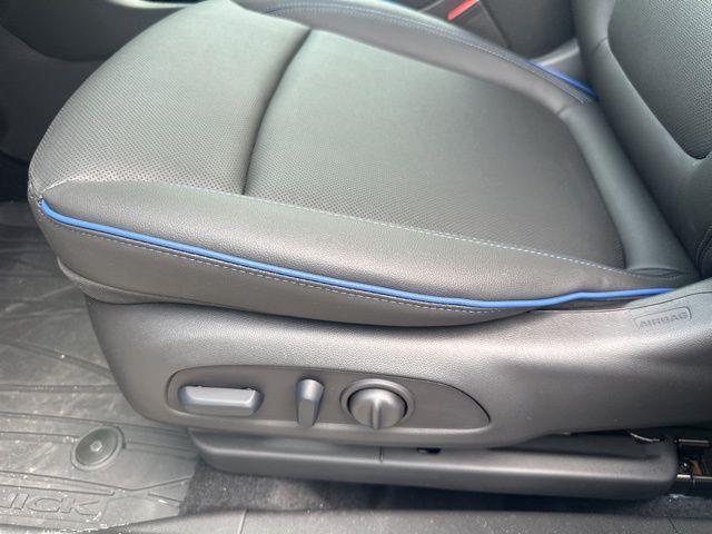 new 2025 Buick Encore GX car, priced at $29,925