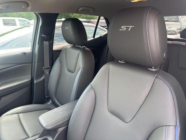 new 2025 Buick Encore GX car, priced at $29,925