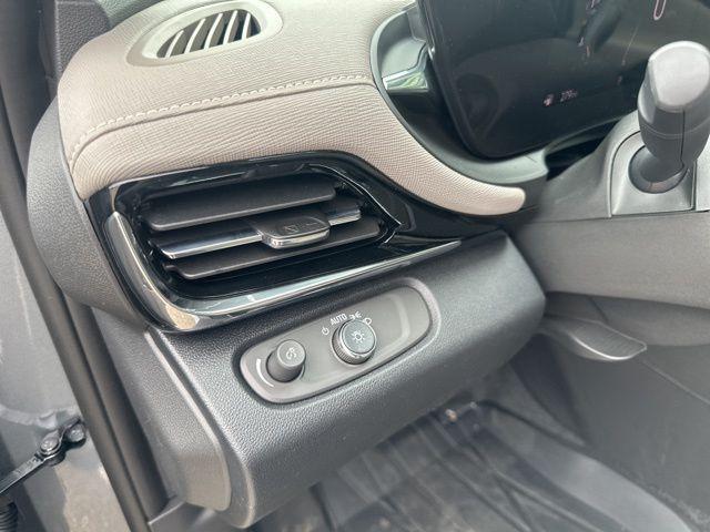 new 2025 Buick Envista car, priced at $31,860