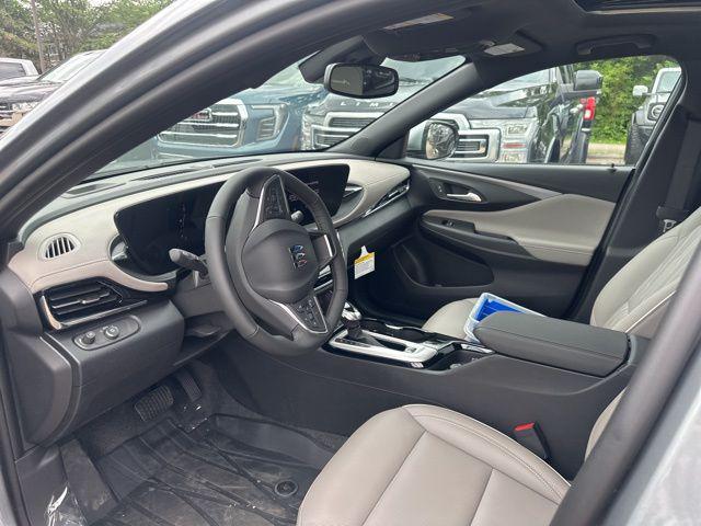 new 2025 Buick Envista car, priced at $31,860