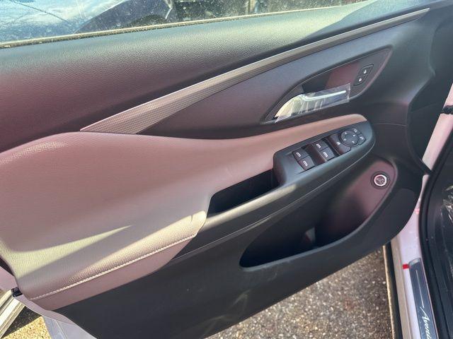 new 2025 Buick Envista car, priced at $29,885