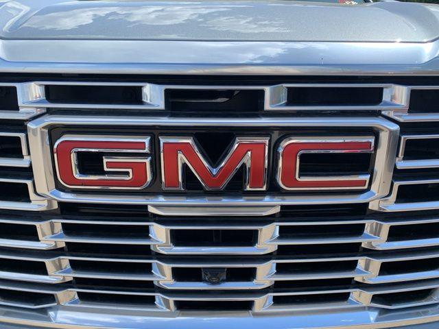 new 2025 GMC Yukon XL car, priced at $85,009