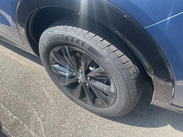 new 2025 Buick Envista car, priced at $29,970