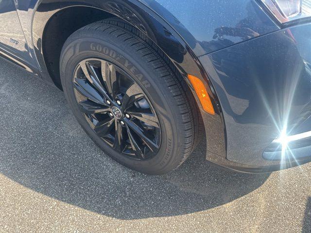 new 2025 Buick Envista car, priced at $29,970
