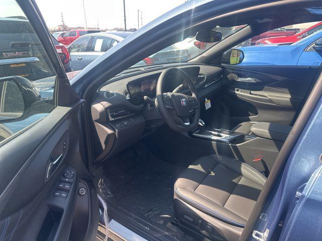 new 2025 Buick Envista car, priced at $29,970