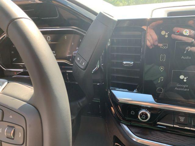 new 2025 GMC Sierra 3500 car, priced at $75,325