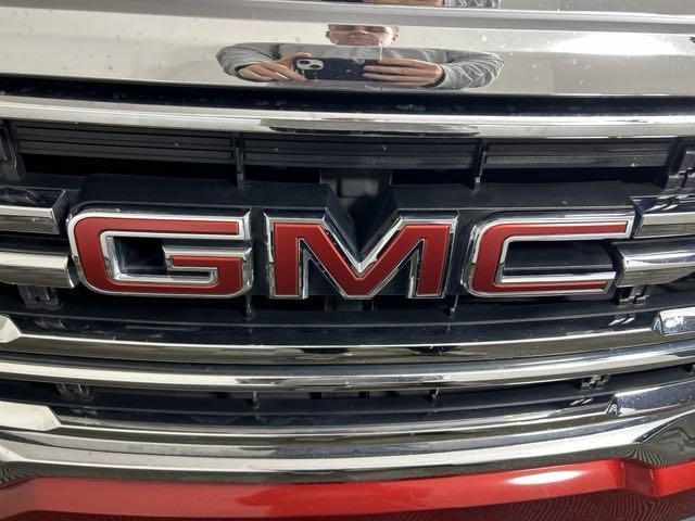 used 2023 GMC Acadia car, priced at $26,990