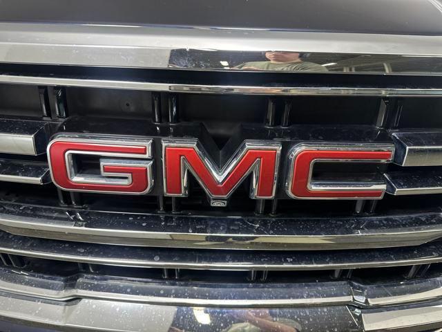 used 2022 GMC Yukon XL car, priced at $48,300