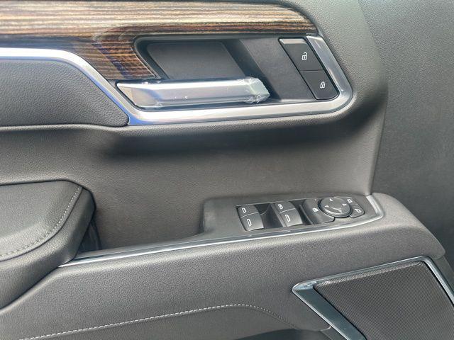new 2025 GMC Sierra 1500 car, priced at $42,270