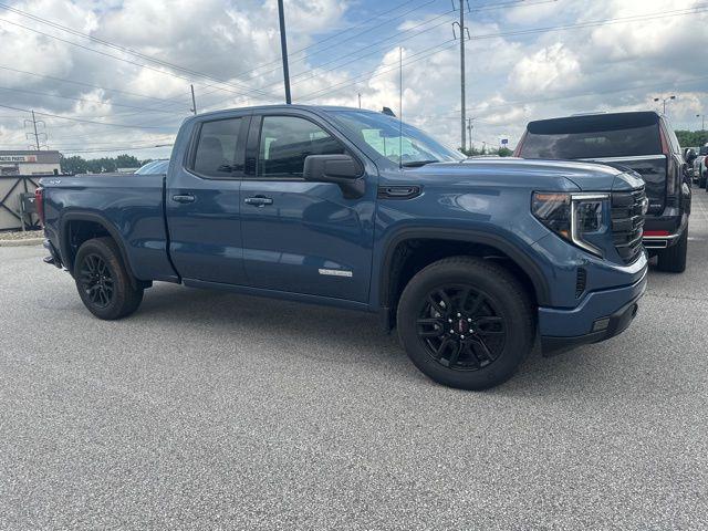 new 2025 GMC Sierra 1500 car, priced at $42,270