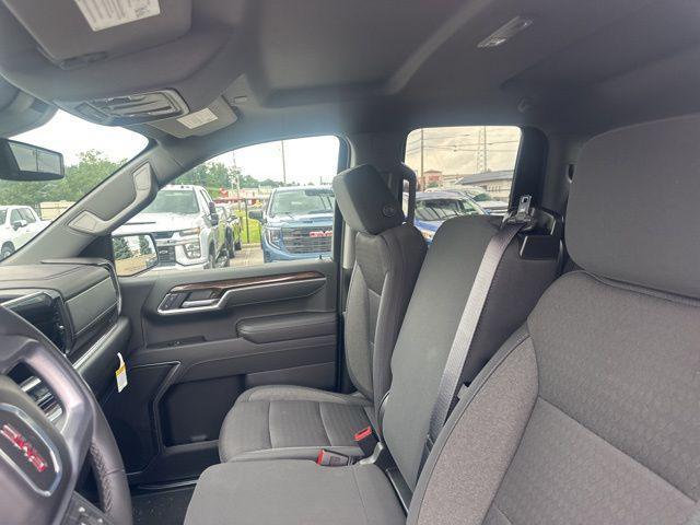 new 2025 GMC Sierra 1500 car, priced at $42,270