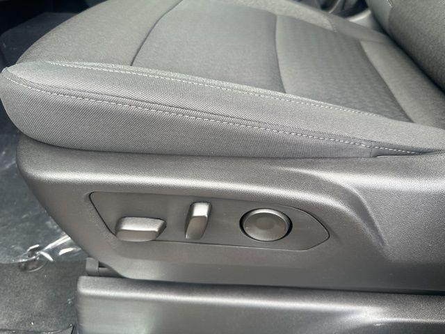 new 2025 GMC Sierra 1500 car, priced at $42,270
