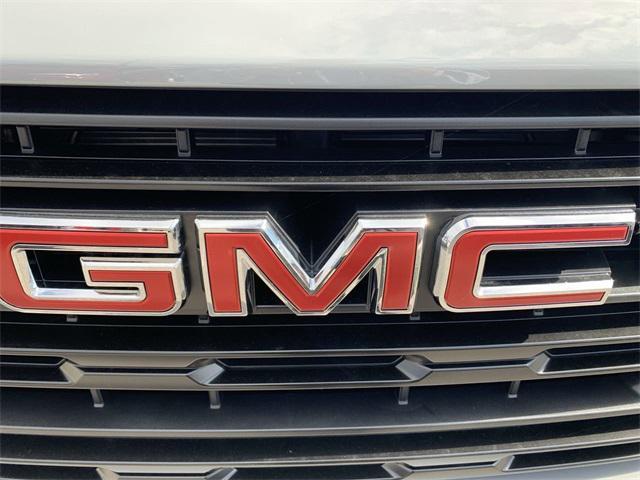 new 2025 GMC Sierra 1500 car, priced at $44,705