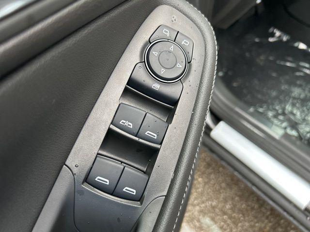 new 2025 Buick Encore GX car, priced at $27,285