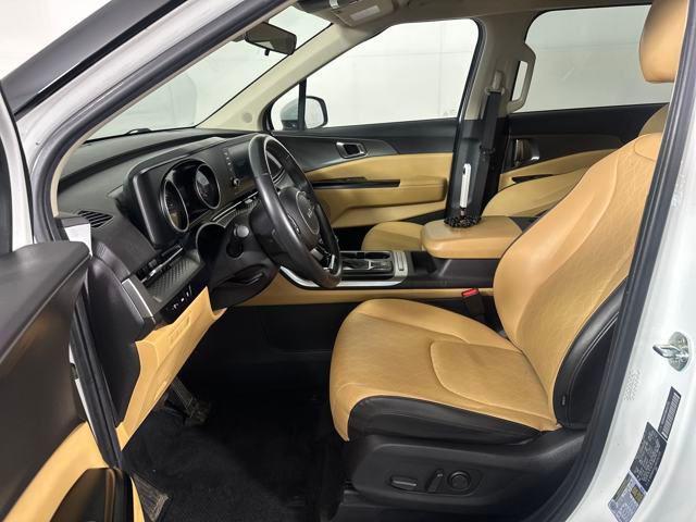 used 2022 Kia Carnival car, priced at $25,800
