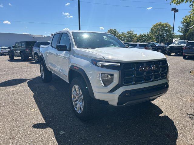 new 2025 GMC Canyon car, priced at $45,765