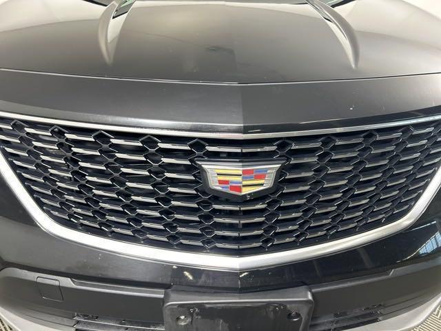 used 2022 Cadillac XT4 car, priced at $22,990