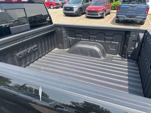 new 2025 GMC Sierra 1500 car, priced at $79,140