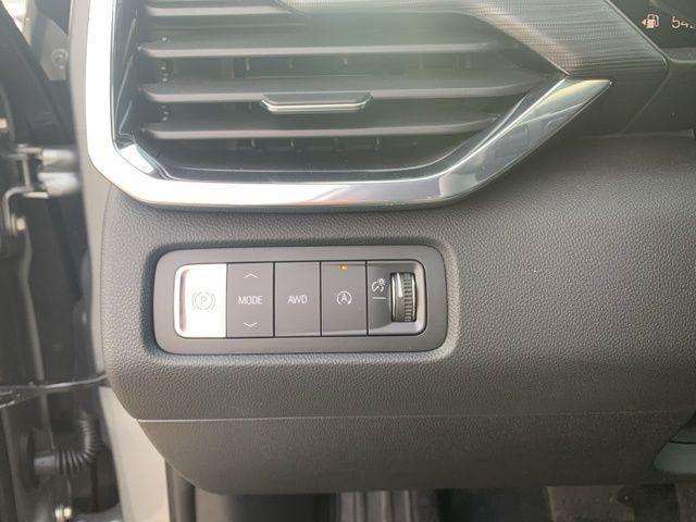 new 2025 GMC Acadia car, priced at $51,825
