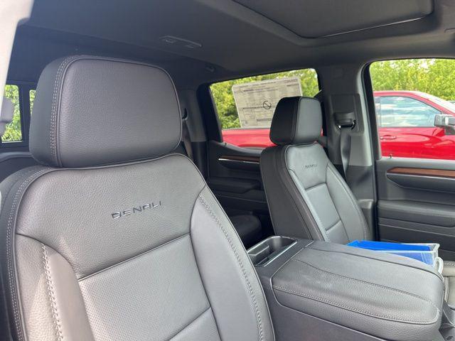 new 2025 GMC Sierra 1500 car, priced at $69,900