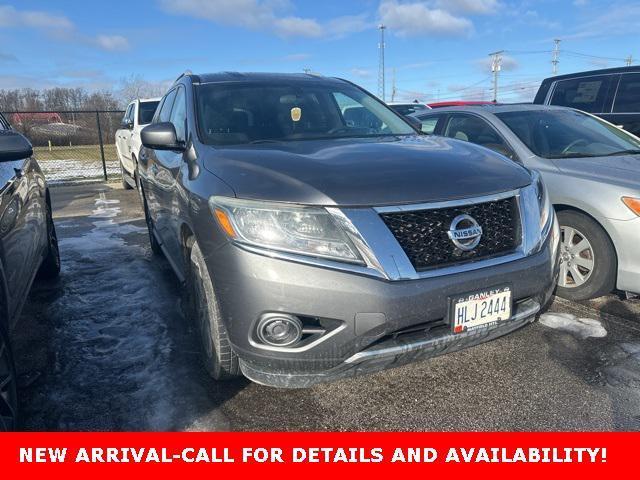 used 2015 Nissan Pathfinder car, priced at $6,800