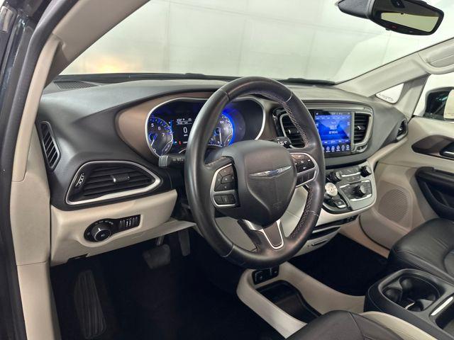 used 2017 Chrysler Pacifica car, priced at $9,500