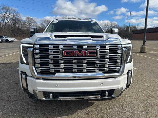 new 2025 GMC Sierra 2500 car, priced at $73,570