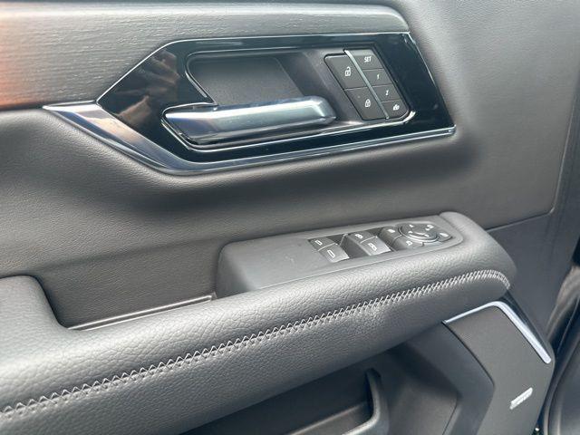 new 2025 GMC Yukon XL car, priced at $99,065
