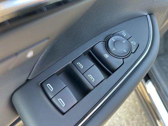 new 2025 Buick Envision car, priced at $39,740