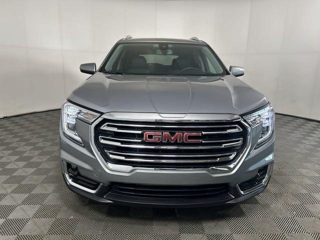 used 2023 GMC Terrain car, priced at $25,990