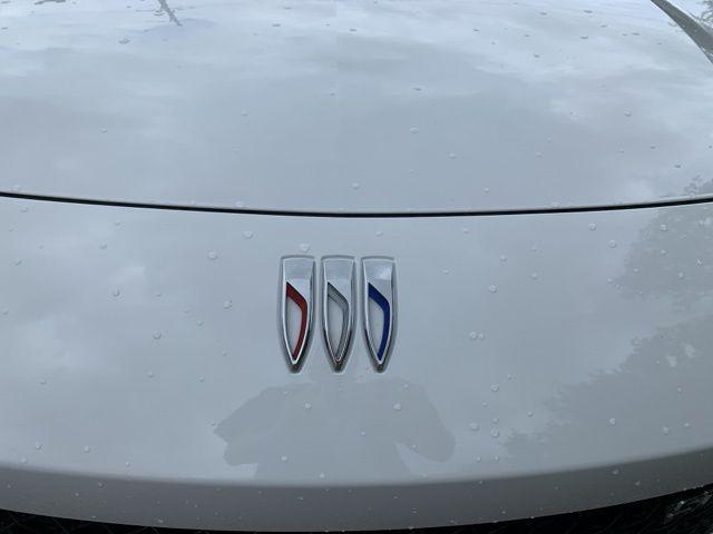 new 2025 Buick Envista car, priced at $28,780