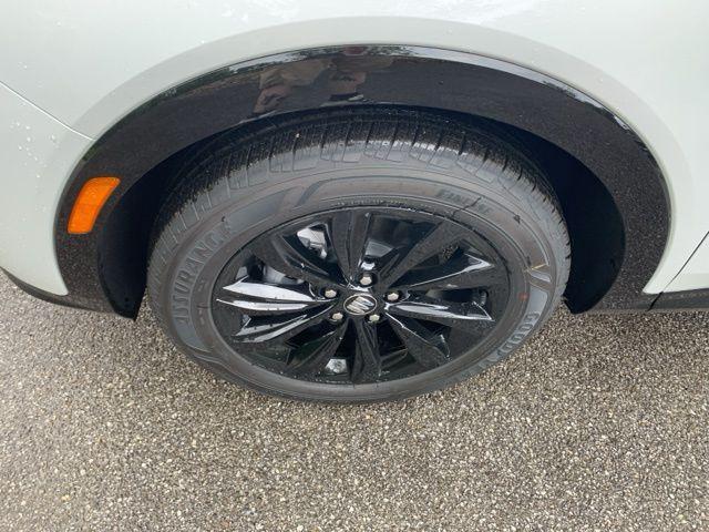 new 2025 Buick Envista car, priced at $28,780
