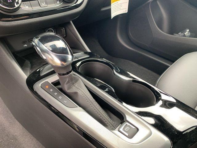 new 2025 Buick Envista car, priced at $28,780