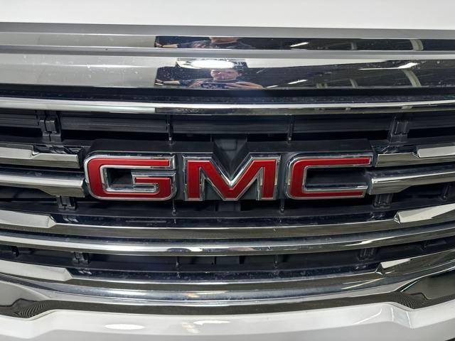 used 2022 GMC Acadia car, priced at $27,500