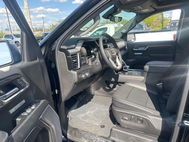 new 2025 GMC Sierra 1500 car, priced at $66,505