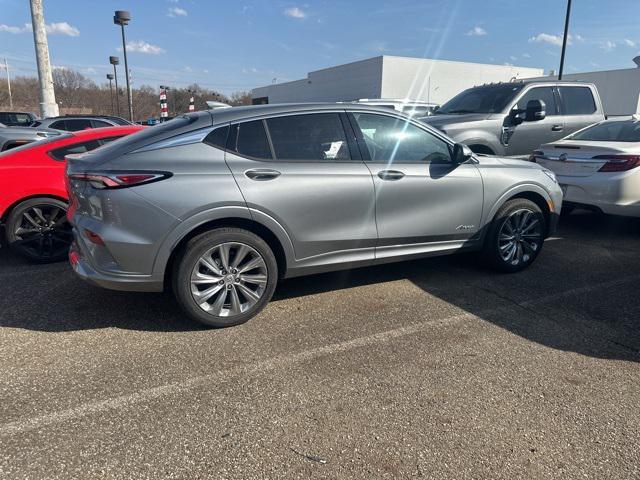 new 2025 Buick Envista car, priced at $30,490