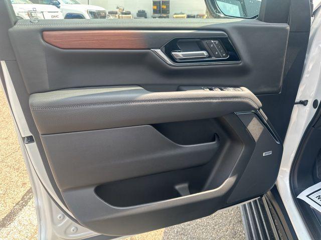 new 2025 GMC Yukon XL car, priced at $96,974